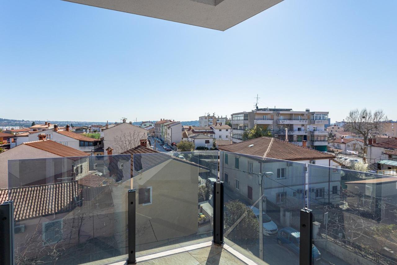 Apartment M****, New City Apartment + Parking Pola Esterno foto